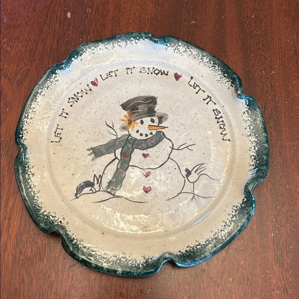 Heart and Soul Let it Snow decorative plate